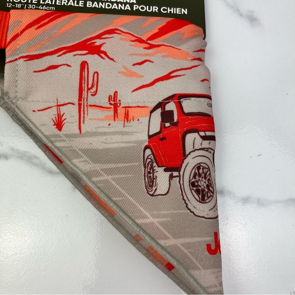 Jeep Backroads Dog Bandana Collar Size Medium - Picture 9 of 9